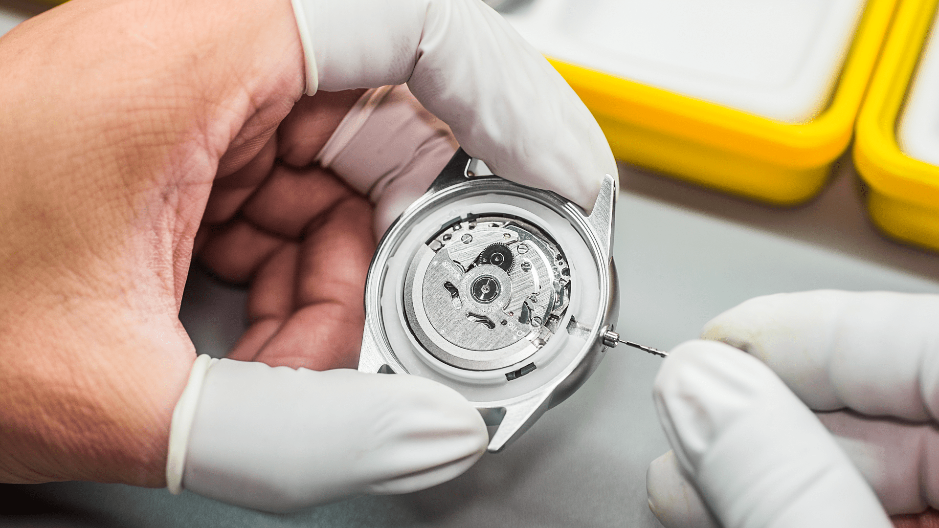 Automatic or Quartz? Which Watch Movement Makes Most Sense For You? - Praesidus
