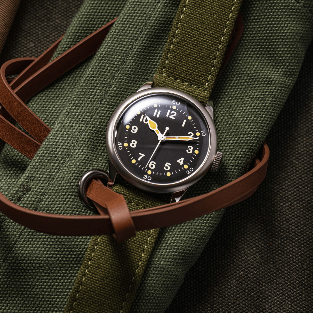 Service Watch - Black Canvas - Praesidus