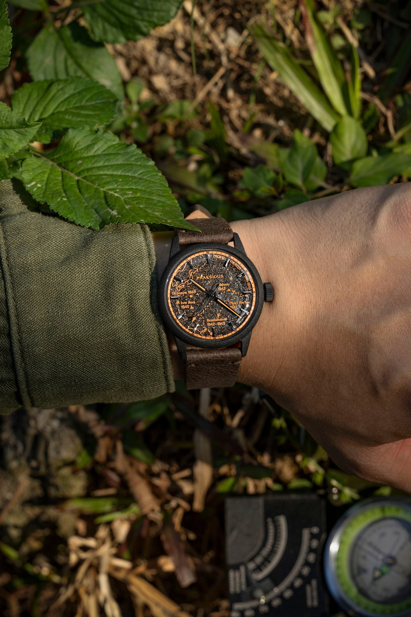 A - 11 Pacific Front - Volcanic orange - Praesidus