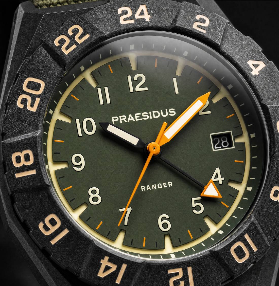 Ranger GMT dial, 24-hour bezel and orange GMT hand