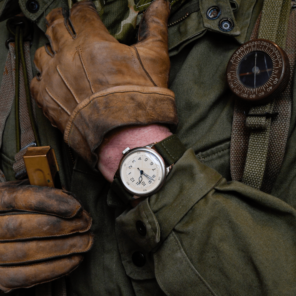 Service Watch - White Canvas - Praesidus